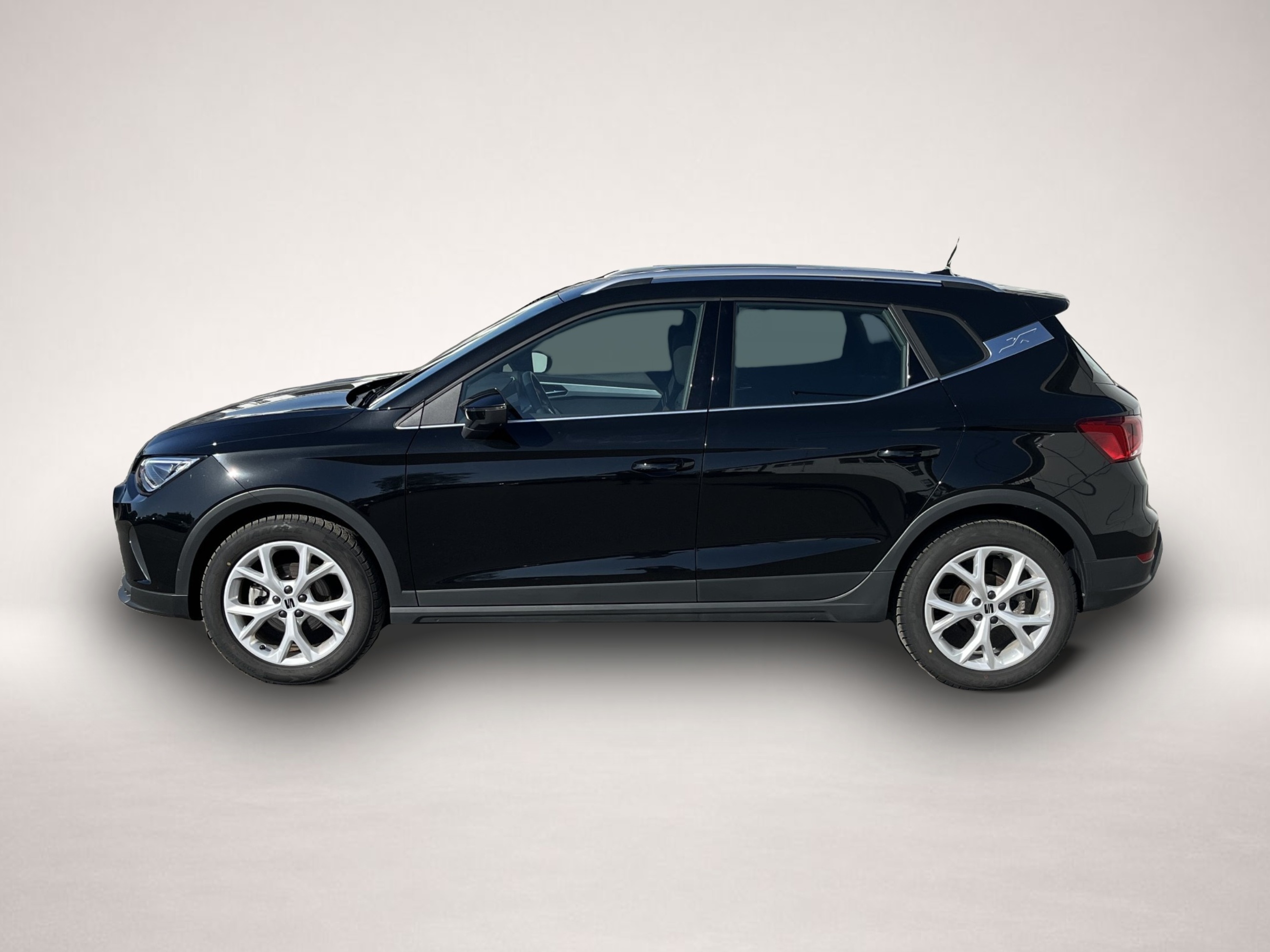 Seat Arona Arona 1.5 TSI DSG FR AHK Navi LED PDC SHZ DAB - Thumbnail 2