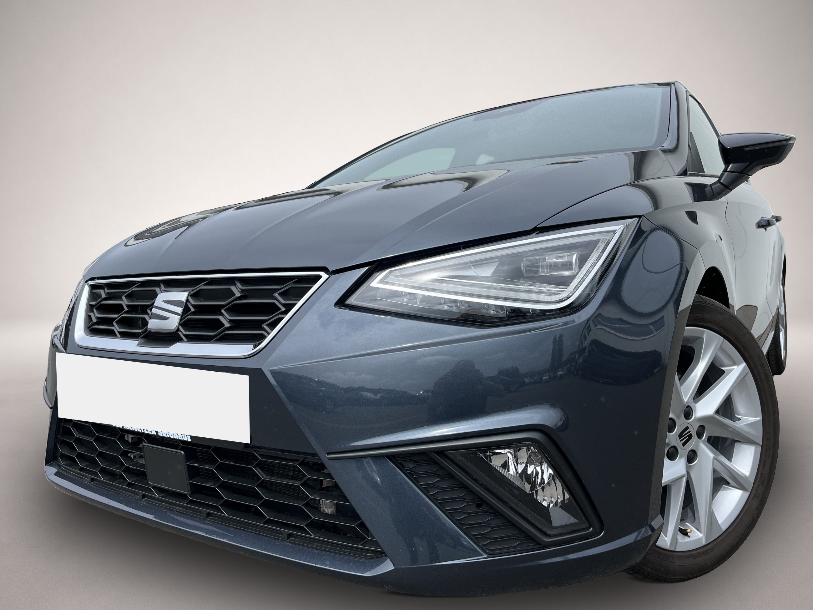 Seat Ibiza Ibiza 1.0 TSI FR Navi LED PDC DAB Dig Cockpit - Bild 1