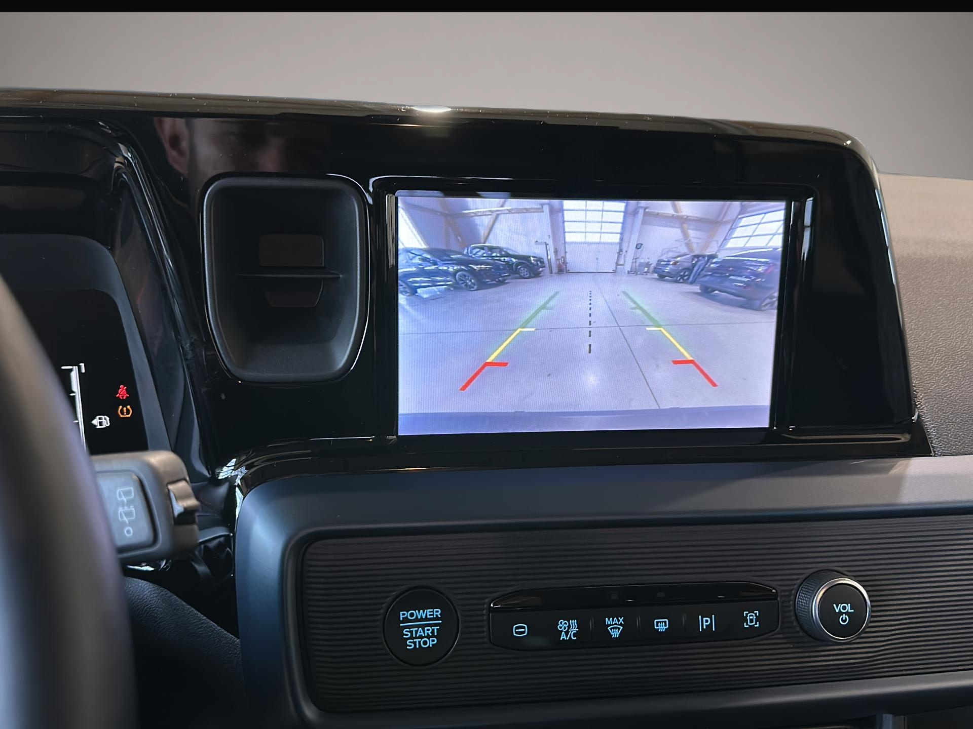 Ford Tourneo Courier Tourneo Courier Bluetooth Navi Klima Einparkhilf - Thumbnail 6