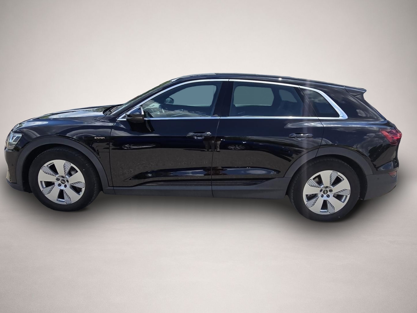 Audi e-tron e-tron quattro 55 ASSISTENZ-TOUR-STADT+AHK+360-K - Bild 1