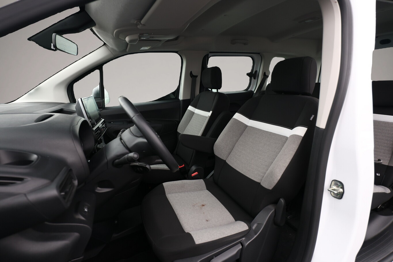 Citroën Berlingo Berlingo 1.2 PureTech 110 Feel M Nav AHK KeyLess - Thumbnail 6