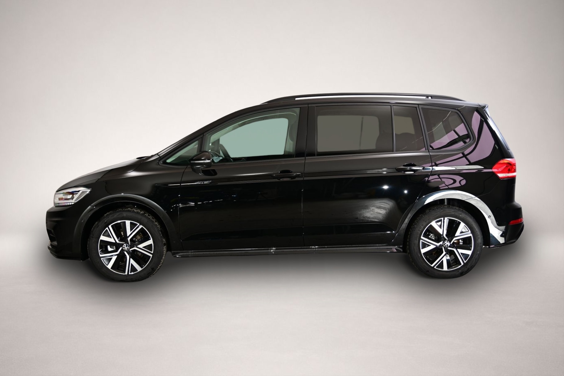 Volkswagen Touran Touran Volkswagen Highline R-Line 1.5 TSI 110 kW - Thumbnail 2