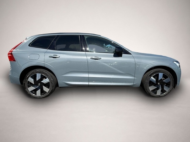 Volvo XC60 XC60 T8 AWD Ultimate Dark Recharge ACC/AHK/PANO - Thumbnail 3