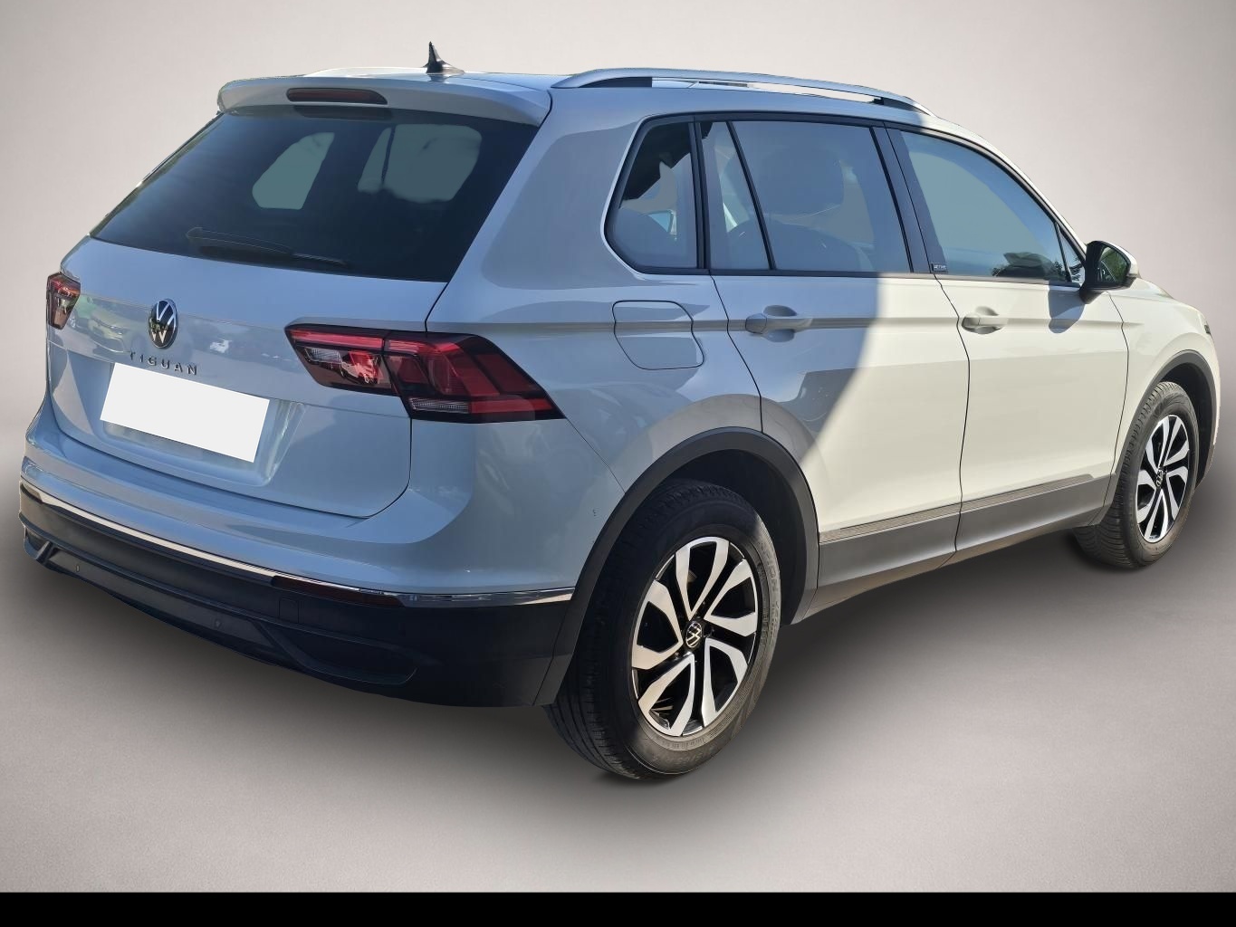 Volkswagen Tiguan Tiguan 1.5 TSI Active APP-CONNECT+NAVI+LED+DAB+L - Thumbnail 4