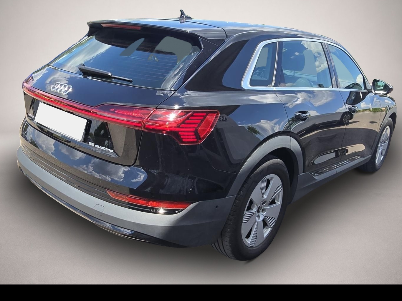Audi e-tron e-tron quattro 55 ASSISTENZ-TOUR-STADT+AHK+360-K - Thumbnail 4