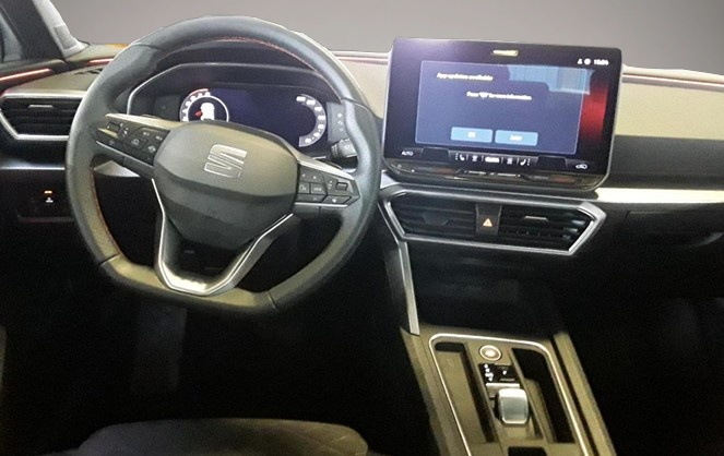 Seat Leon Leon SP 1.5 eTSI DSG AB245EUR FR NAVI REAR VIEW - Thumbnail 4