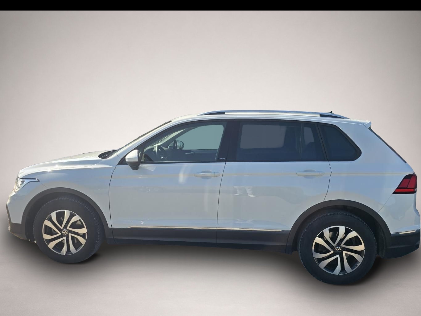 Volkswagen Tiguan Tiguan 1.5 TSI Active APP-CONNECT+NAVI+LED+DAB+L - Bild 1