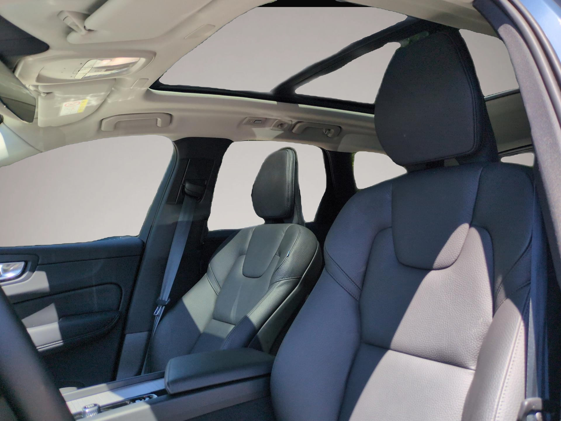 Volvo XC60 XC60 B5 (Benzin) Plus Dark AWD Automatik Bluetoo - Thumbnail 7