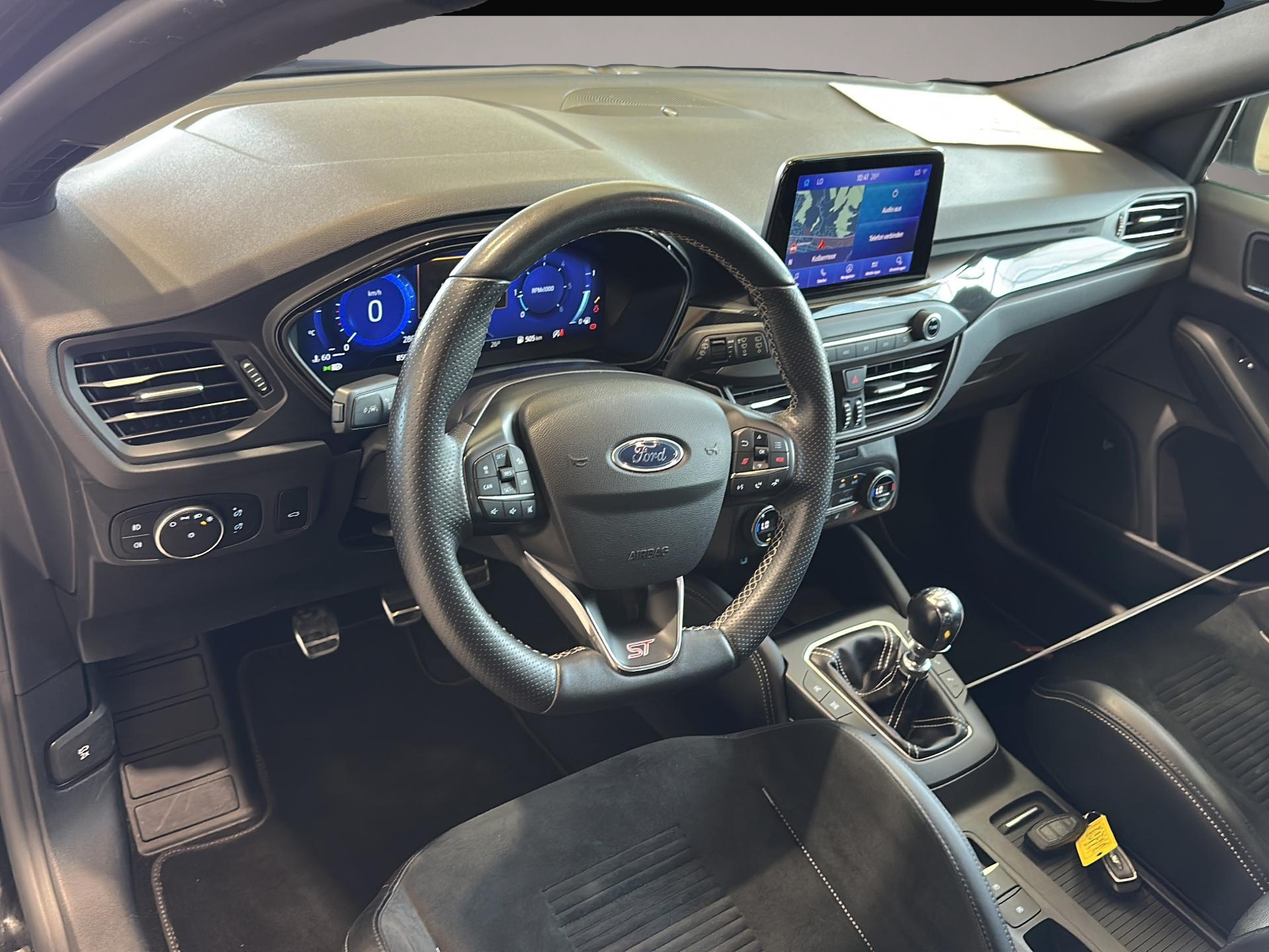 Ford Focus Focus ST LED Kamera PDC h. Navi Keyless Tempo SH - Thumbnail 6