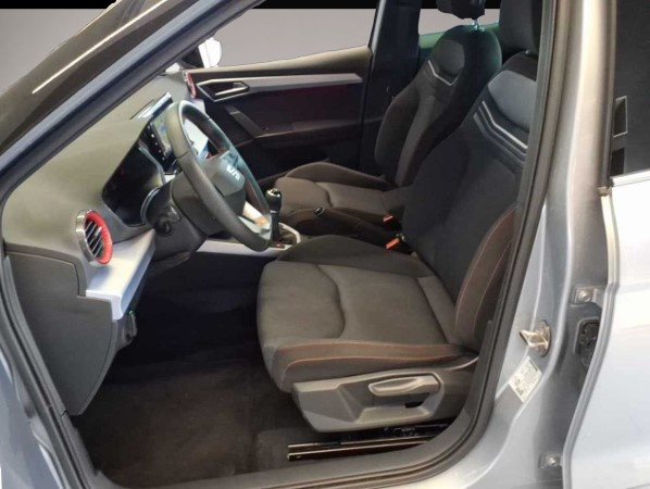 Seat Arona Arona 1.0 TSI AB198EUR FR AHK NAVI DAB SHZ PDC - Thumbnail 3
