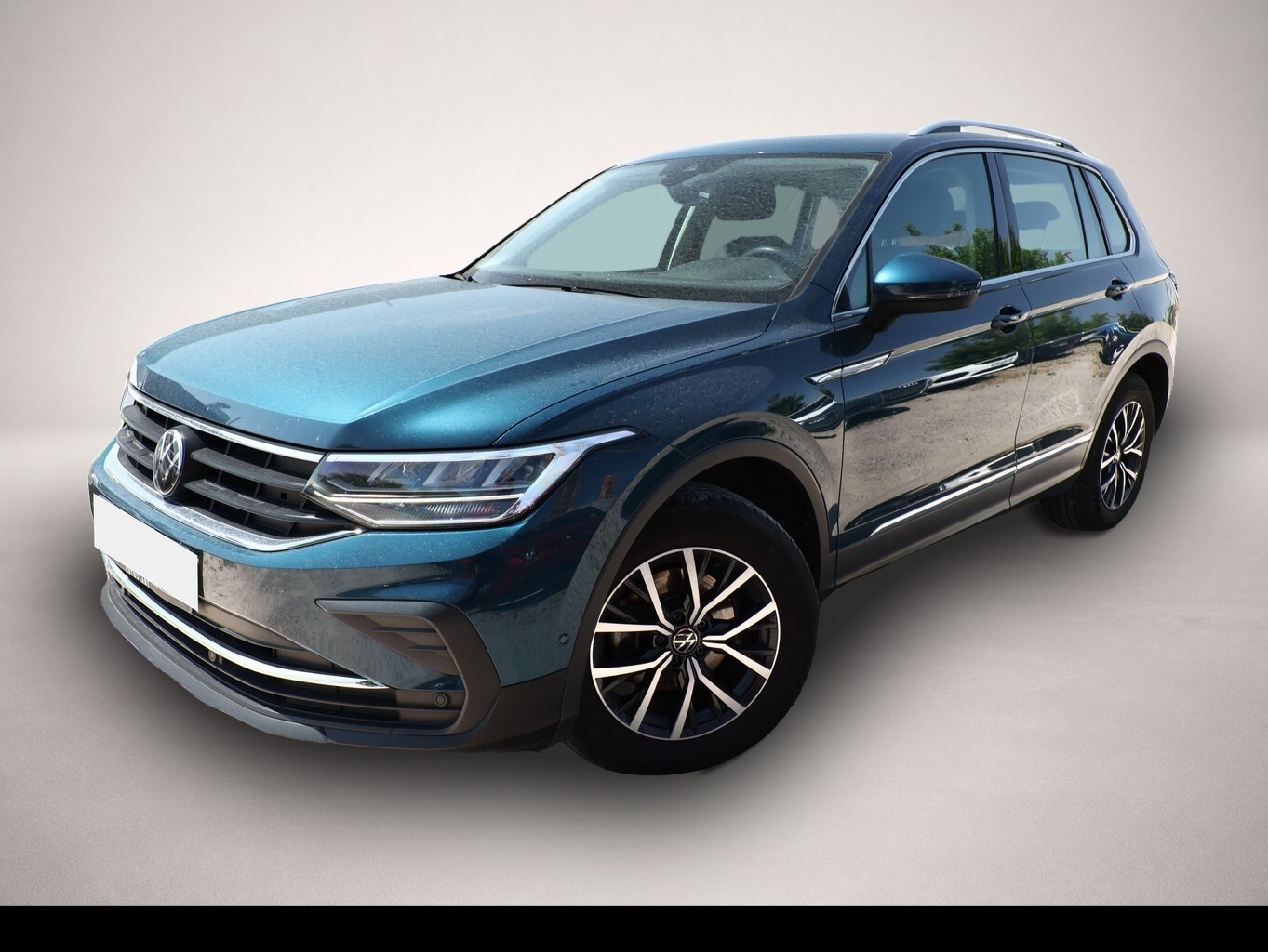 Volkswagen Tiguan Tiguan 1.5 TSI 150 Life Pano AHK ParkAs AppC SHZ - Bild 1