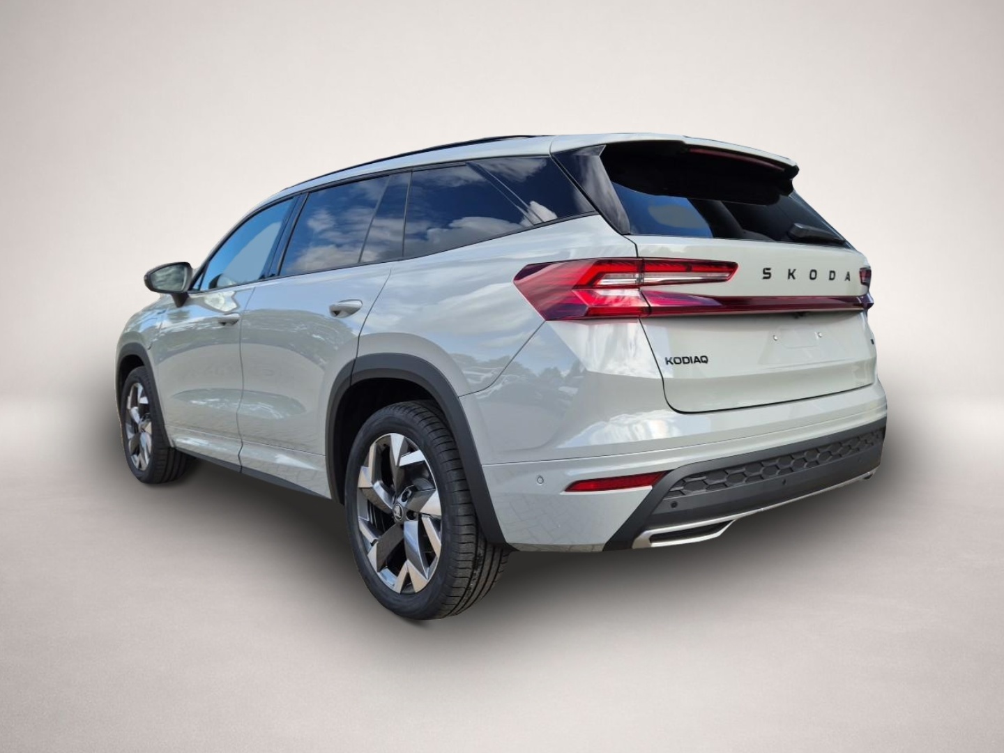 Skoda Kodiaq Kodiaq  Sportline 1.5 TSI 204PS PHEV DSG  schwen - Thumbnail 2