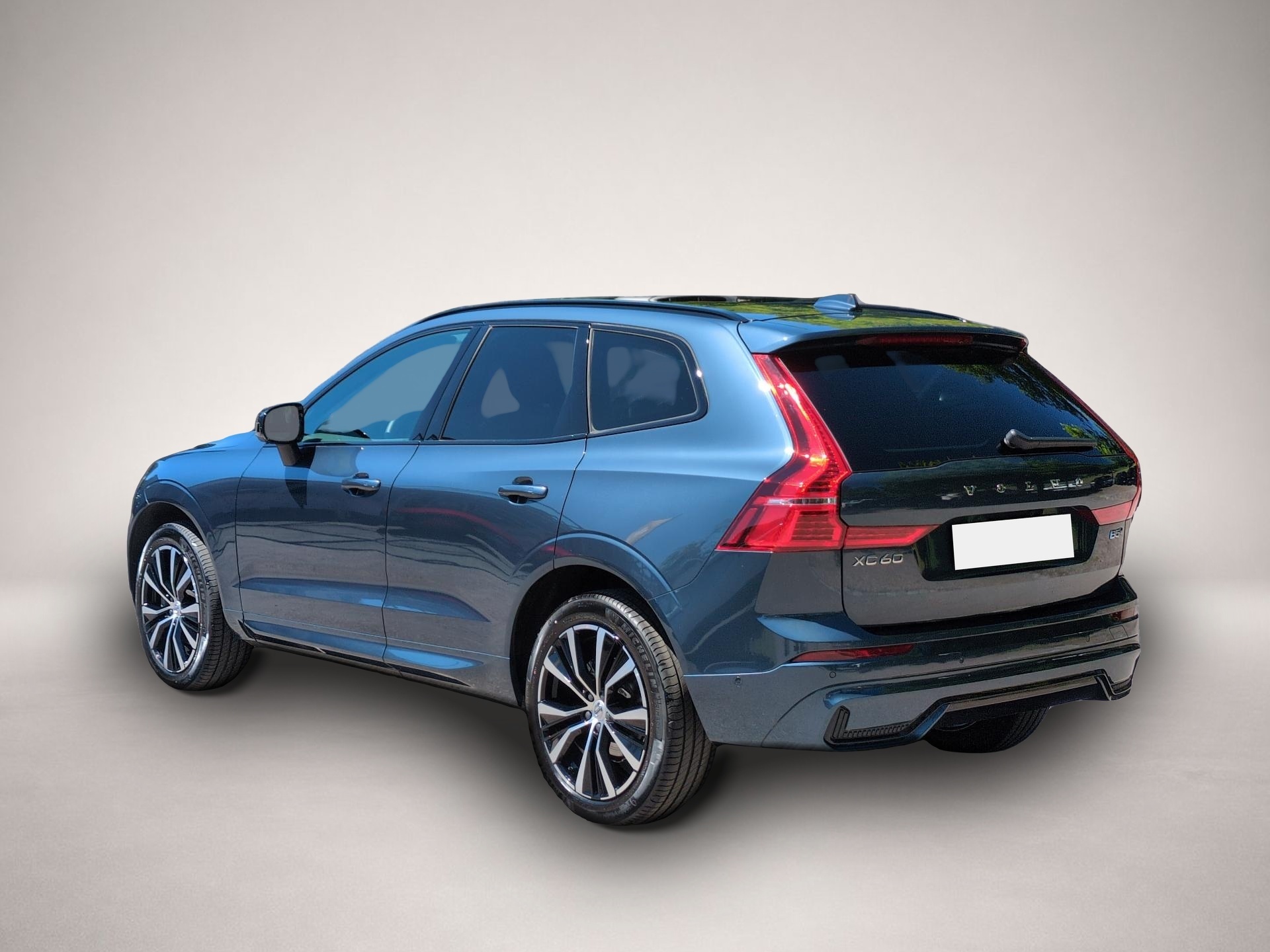 Volvo XC60 XC60 B5 (Benzin) Plus Dark AWD Automatik Bluetoo - Thumbnail 2