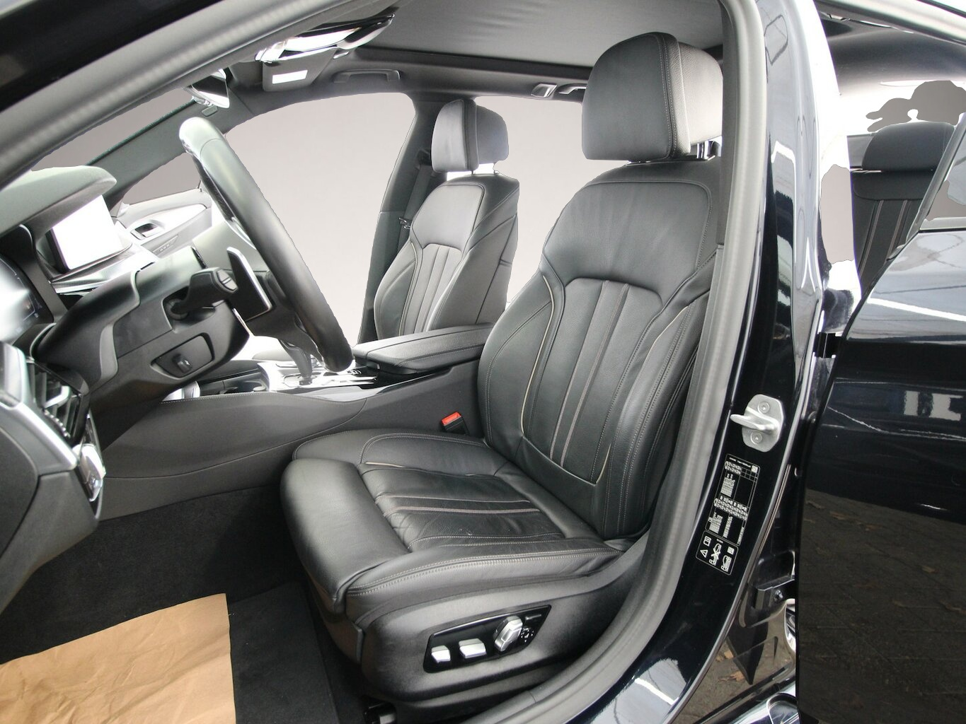 BMW 530 530d Touring xDrive M Sport AHK+PANO+HEAD-UP... - Thumbnail 8