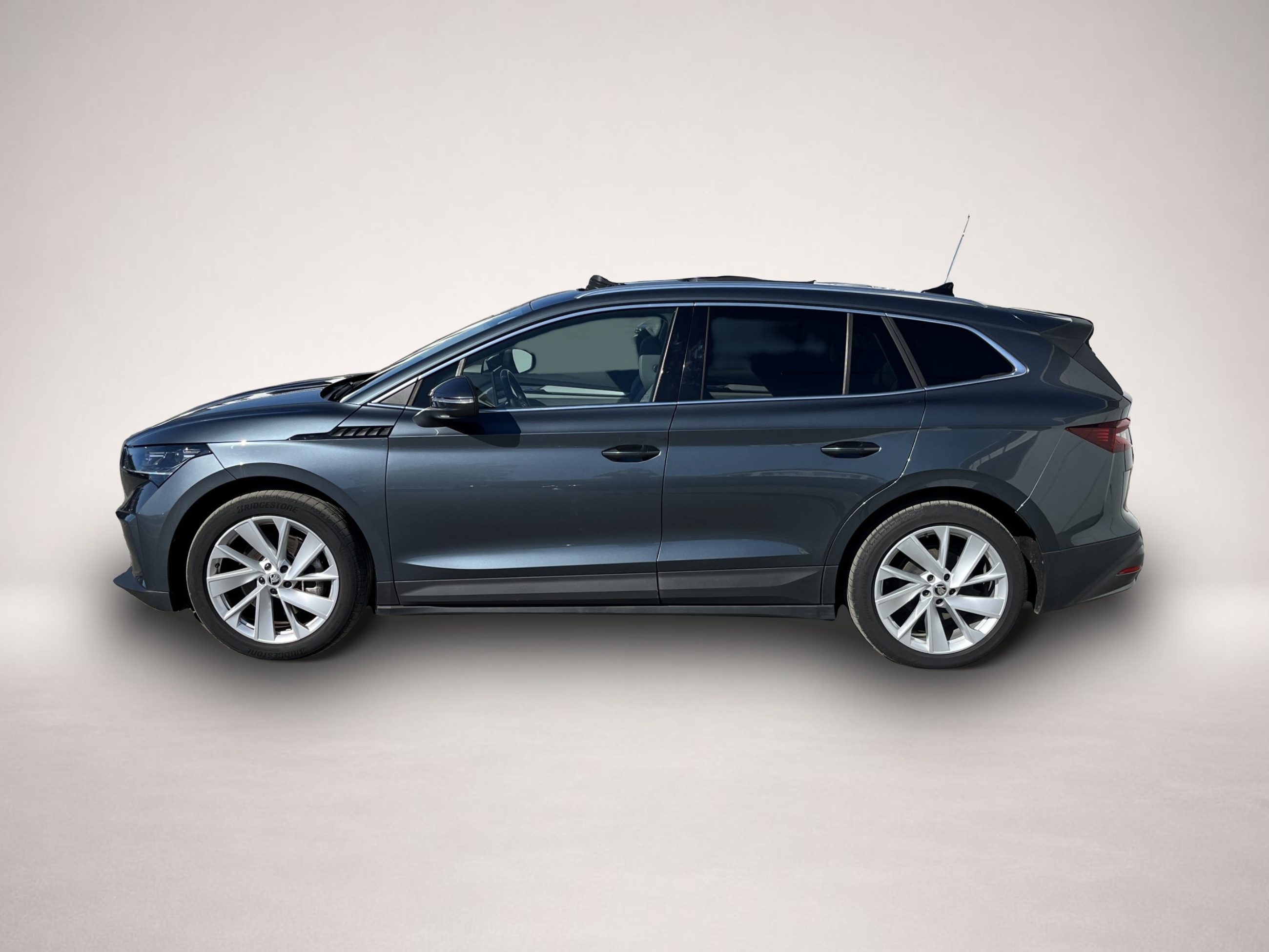 Skoda Enyaq Enyaq 82kWh WäPu AHK PANO HeadUp Navi ACC LED RF - Thumbnail 2