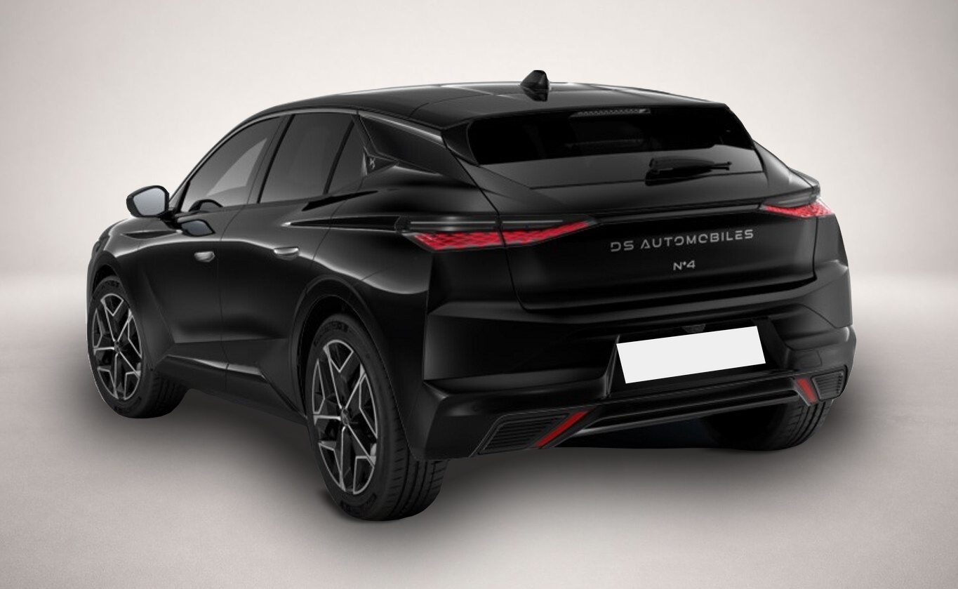 DS Automobiles Nº4 N°4 Hybrid Étoile Alcantara eHK Matrix Massage - Thumbnail 4