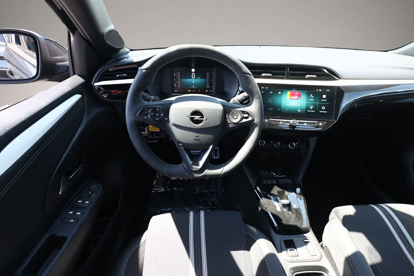 Opel Corsa Corsa Hybrid 145 Ultimate IntelliLux InfotainP - Thumbnail 6