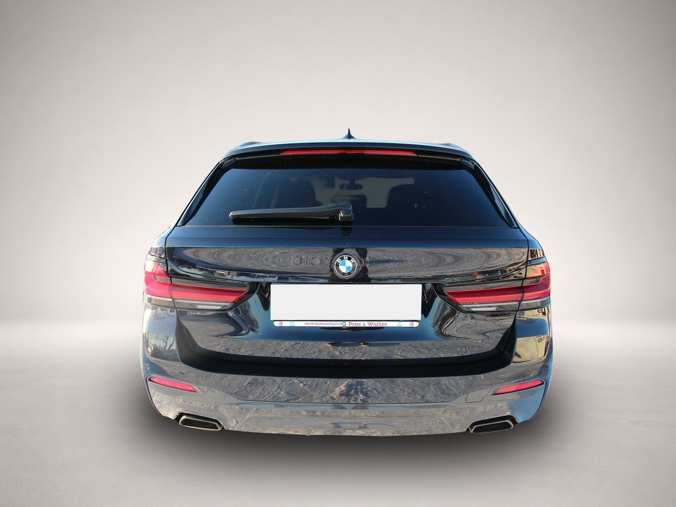 BMW 530 530d Touring xDrive M Sport AHK+PANO+HEAD-UP... - Thumbnail 5