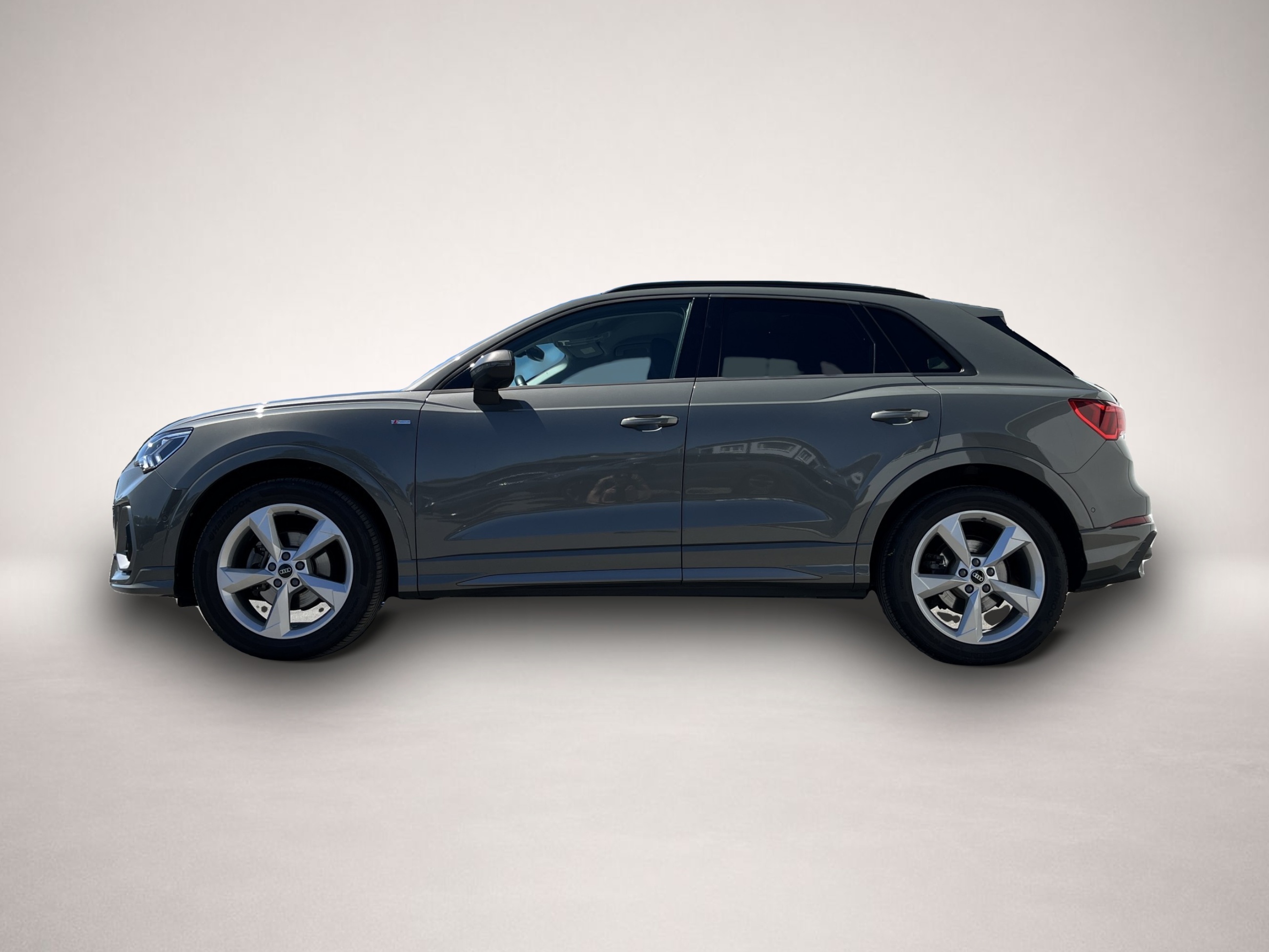 Audi Q3 Q3 35 2.0 TDI S tronic S line AHK ACC Navi LED R - Bild 1